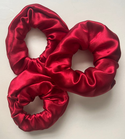 scrunchie set in ruby red